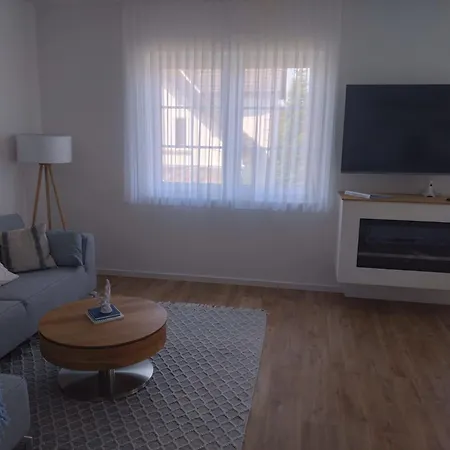 Apartment F Whg 3 In Tossens Butjadingen